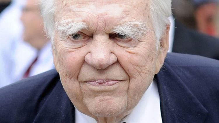 Andy Rooney Former 3960 Minutes39 Commentator Andy Rooney Dies Fox News