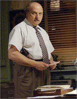 Andy Sipowicz 1000 images about Det Sipowicz on Pinterest Dennis franz Short