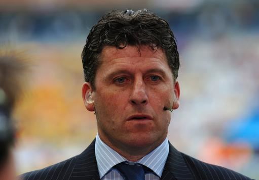 Andy Townsend Andy Townsend Among Worst Football Pundits Which Former
