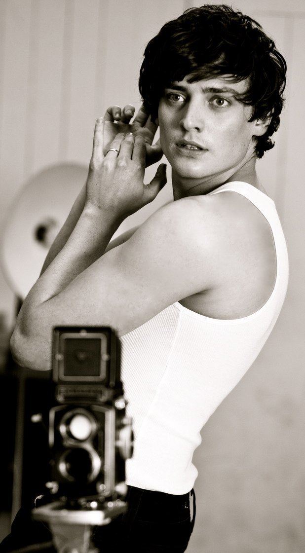 Aneurin Barnard Welsh actor Aneurin Barnard in black and white as photographer