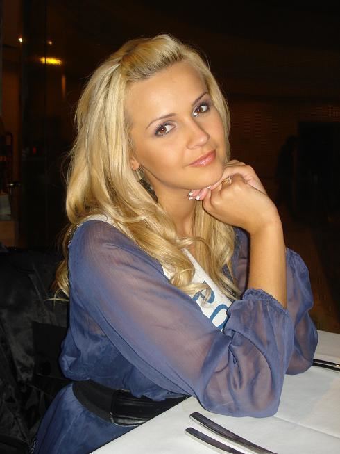 Angelika Jakubowska Miss Poland International 2009 in China Angelika Jakubowska