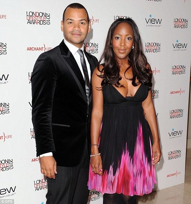 Angellica Bell The One Shows Angellica Bell and Mikey Underwood expecting baby No