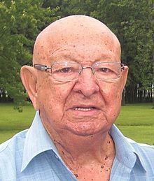 Angelo Dundee httpsuploadwikimediaorgwikipediacommonsthu