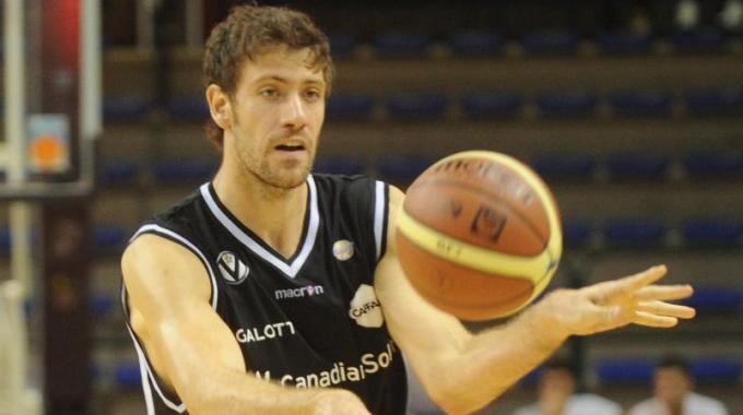 Angelo Gigli Basket novit Olimpia contratto biennale per Angelo