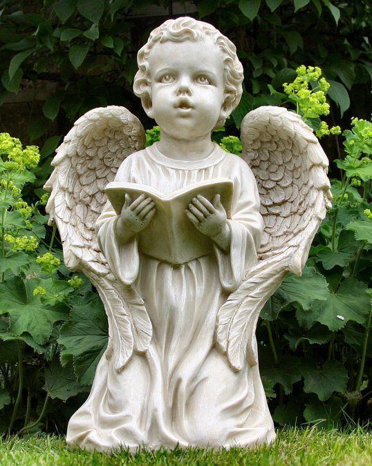 Angels (statues) 1000 ideas about Angel Statues on Pinterest Cemetery angels