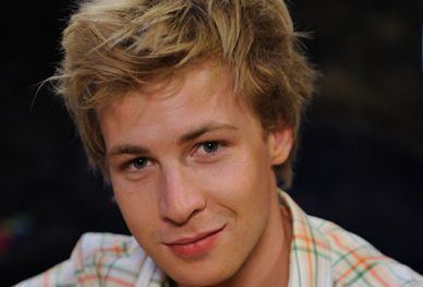 Angus McLaren Lewis McCartneyAngus McLaren