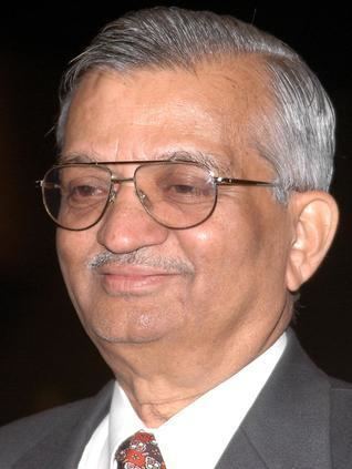 Anil Kakodkar Dr Anil Kakodkar Former DirectorBhabha Atomic Research Centre