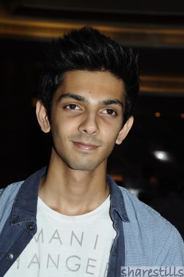 Anirudh Ravichander Anirudh Ravichander At Velaiyilla Pattathari Movie Press