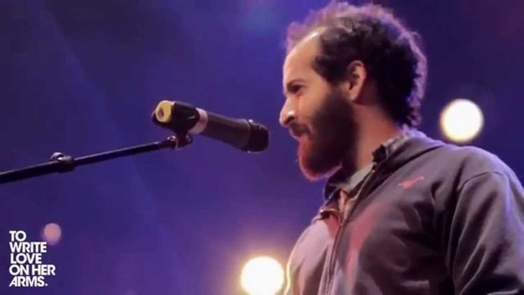 Anis Mojgani Anis Mojgani performs Shake the Dust at HEAVY AND LIGHT