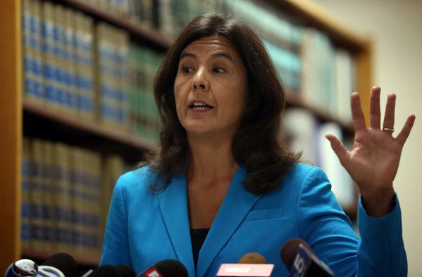 Anita Alvarez Anita Alvarez announces charges dismissed Chicago Tribune