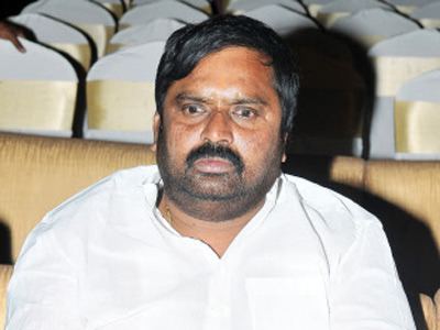 Anjan Kumar Yadav Secunderabad Congress MP39s son booked for assaulting cop