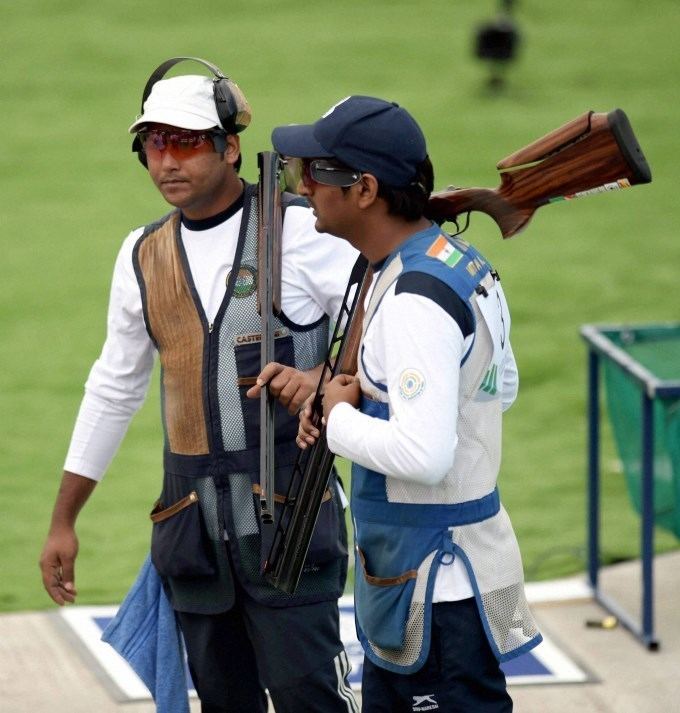 Ankur Mittal Indias Ankur Mittal R and Asab Mohd during the double trap men