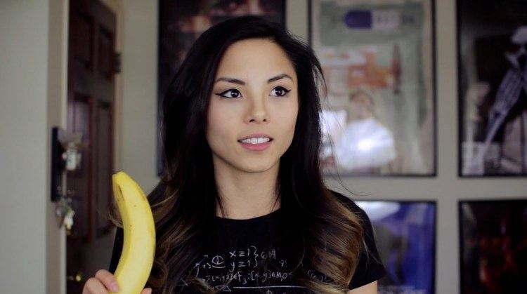 Anna Akana 5 Signs You39re A Hot Mess Anna Akana YouTube