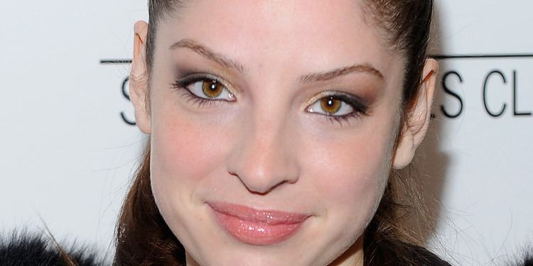 Anna Hopkins Beloved Starlet Anna Hopkins Nails It in SyFy39s 39Defiance