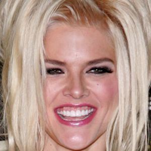 Anna Nicole Smith Anna Nicole Smith Reality Television Star Classic PinUps