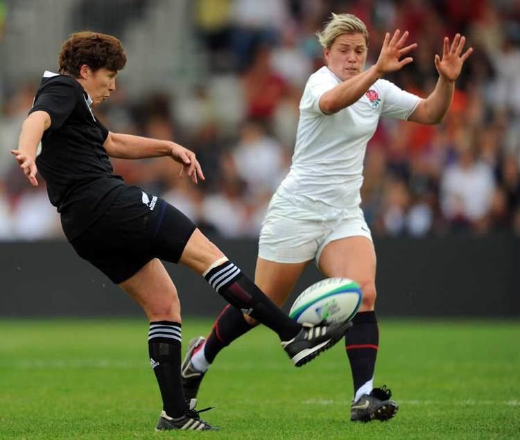 Anna Richards New Zealands Anna Richards clears under pressure Rugby Union