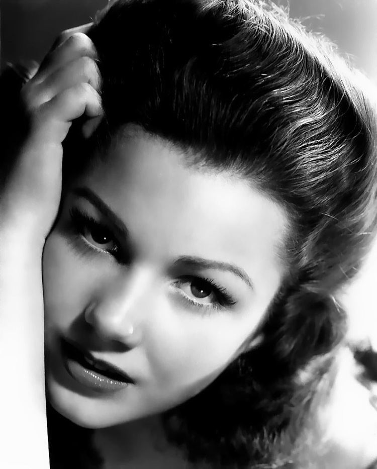 Anne Baxter Anne Baxter Muses Cinematic Women The Red List