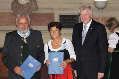 Annette Erös 12 Reinhard und Annette Ers bayerischer VerdienstordenJPG Alumni