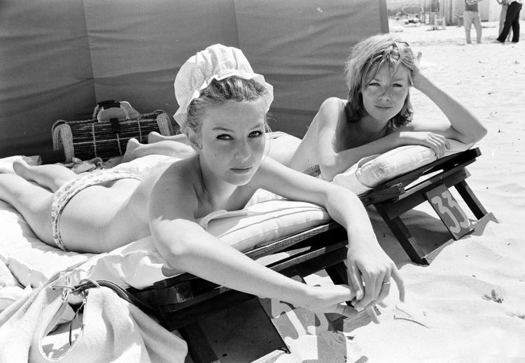 Annette Stroyberg Danish actress Annette Stroyberg sunbathing with a friend