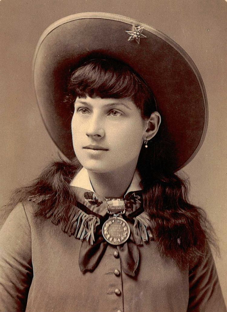 Annie Oakley - Alchetron, The Free Social Encyclopedia