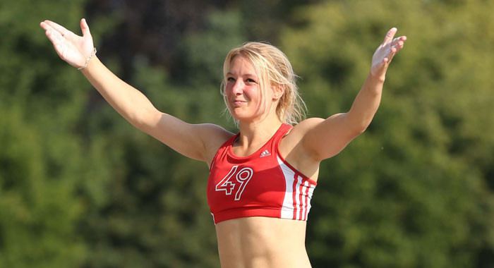 Annika Roloff Annika Roloff behauptet sich in Soest Das LeichtathletikPortal