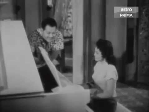 Antara Dua Darjat Ex54 Piano Montage in Antara Dua Darjat 1960 YouTube