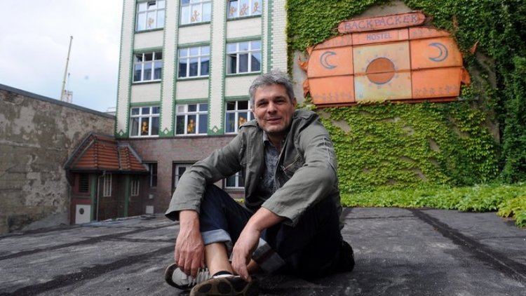 Ante Zelck Ante Zelck gilt als der HostelPionier von Berlin Berlin