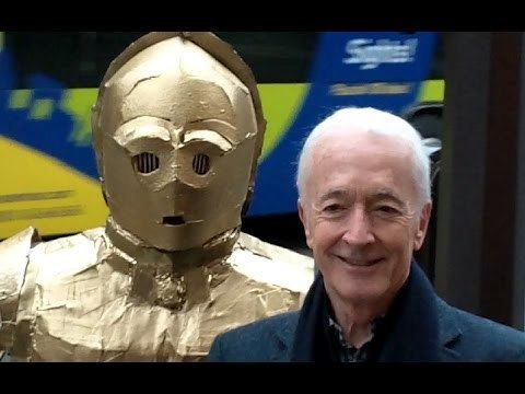Anthony Daniels Anthony DANIELS Star Wars C3PO actor Paris 17 january 2016 Pulps