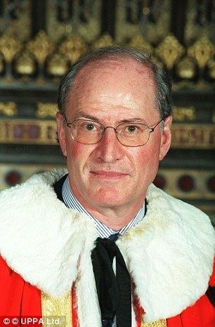 Anthony Grabiner, Baron Grabiner How Lord Anthony Grabiner became Sir Philip Greens patsy when BHS