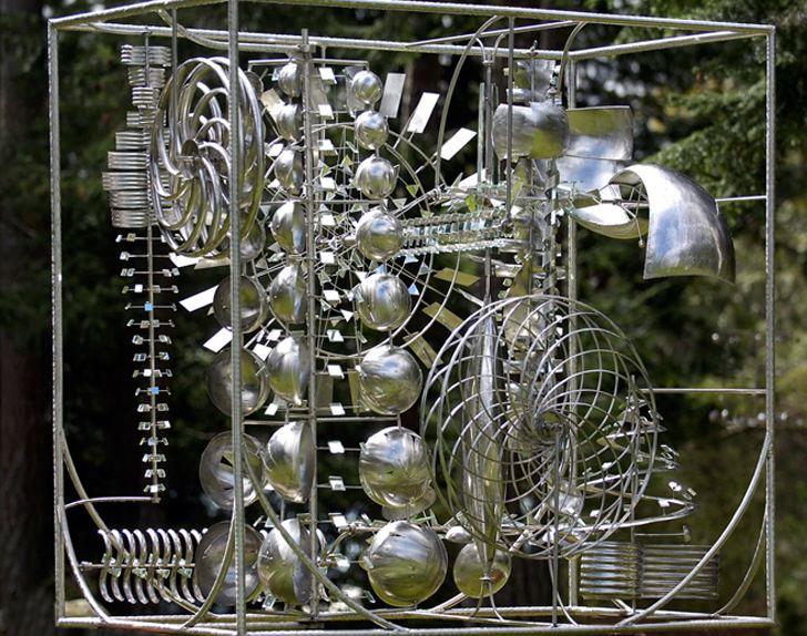 Anthony Howe (kinetic sculptor) Anthony Howe39s Dazzling Kinetic Sculptures Come to Life