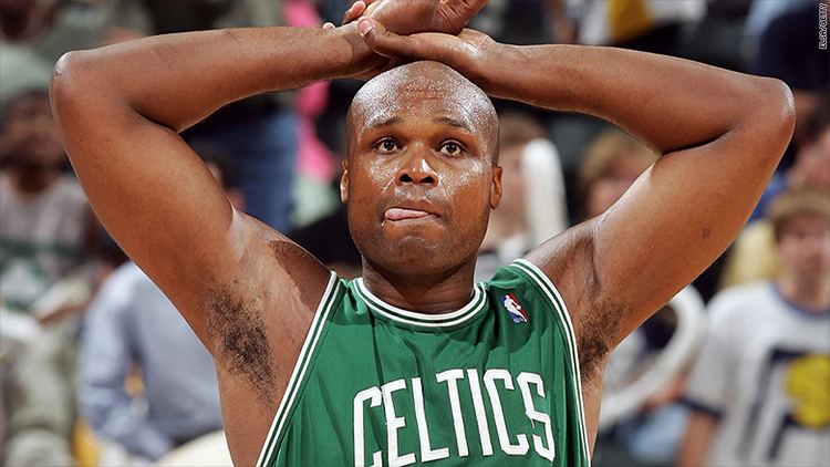 Antoine Walker ExNBA star went from 108 million to bankruptcy Jul 24