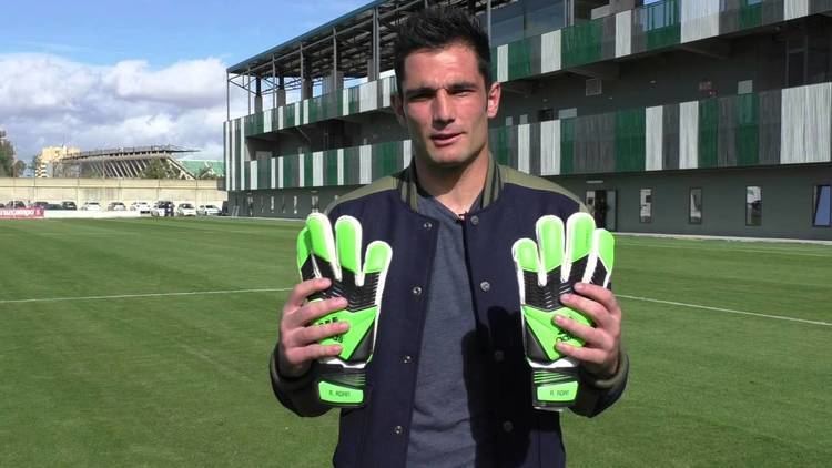 Antonio Adán Consigue los guantes de Antonio Adn con ElDesmarque YouTube