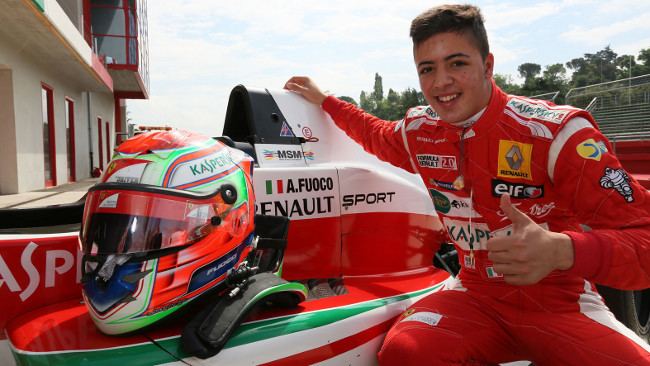 Antonio Fuoco FOTO Antonio Fuoco il pilota calabrese alla guida della Ferrari