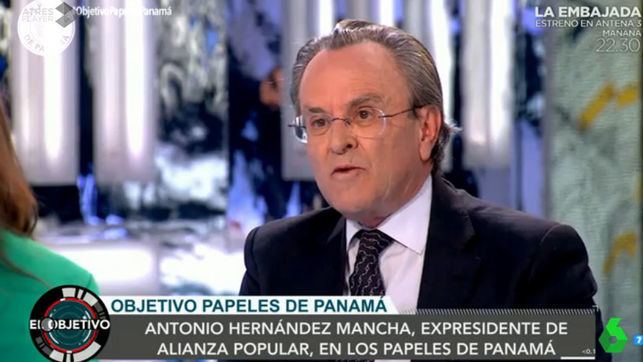 Antonio Hernández Mancha Hernndez Mancha expresidente de Alianza Popular aparece en los