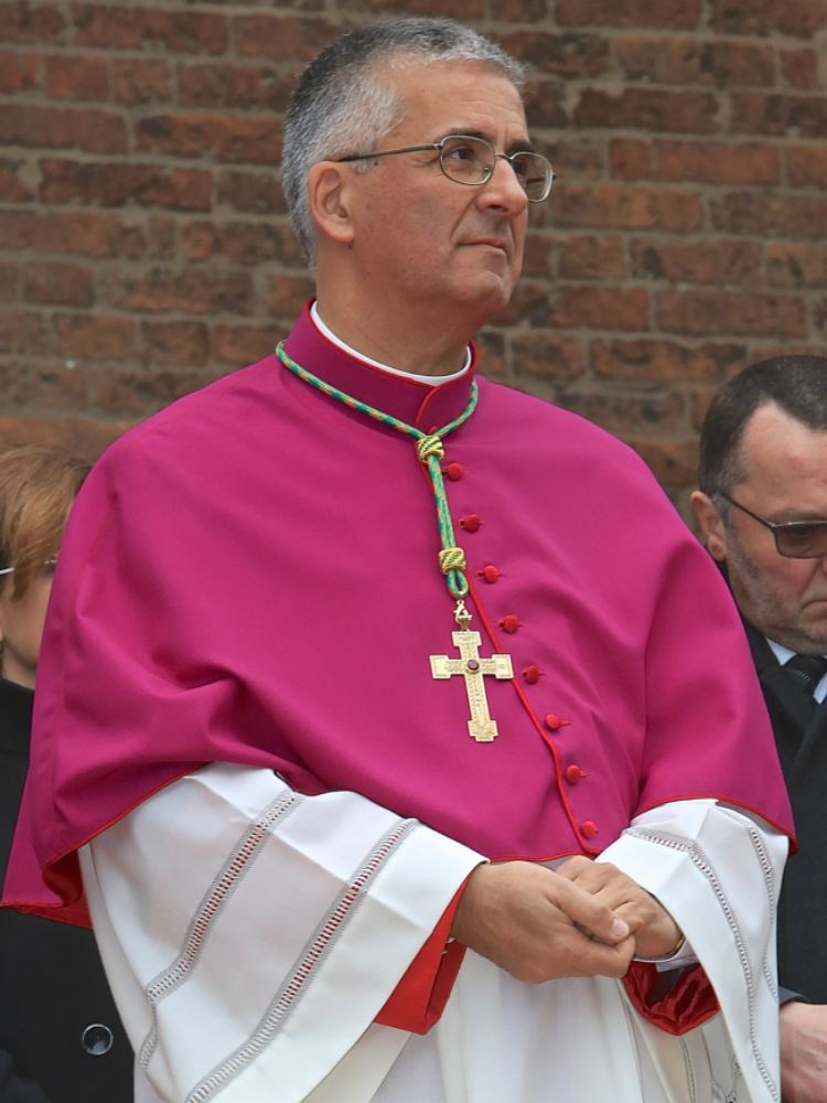 Antonio Napolioni Arriva il vescovo Antonio Napolioni MONDO PADANOit