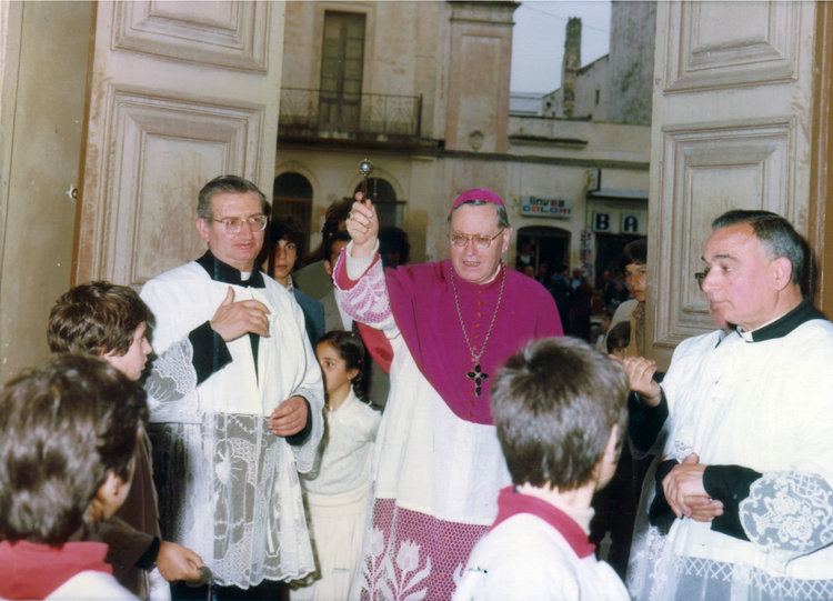 Antonio Rosario Mennonna Laddio al vescovo Antonio Rosario Mennonna 1983 Nohait Il