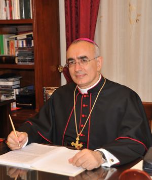 Antonio Staglianò Il Vescovo Antonio Staglian scrive ai giovani Servizio di