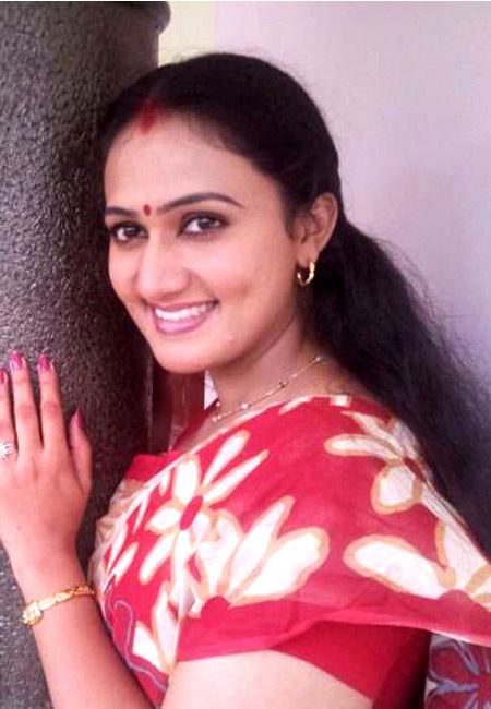 Anu Joseph Anu Joseph Malayalam TV serial actress latest Photos