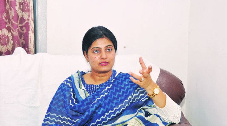 Anupriya Patel Apna Dal chief sacks daughter Anupriya from top party post
