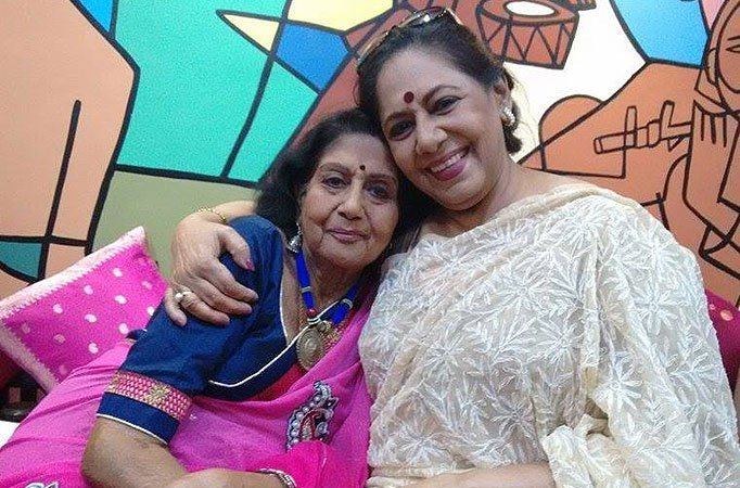 Anusuya Majumdar Anusuya Majumdar bonds with Sabitri Chattopadhyay over paan