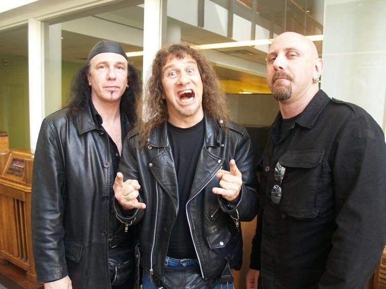 Anvil (band) After 30 years metal band Anvil becomes an overnight success