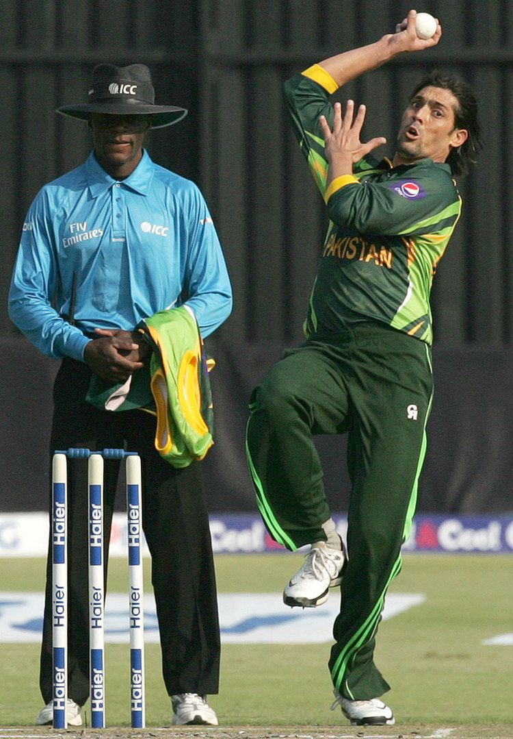 Anwer Ali Anwar Ali bowls in his first match for Pakistan in five