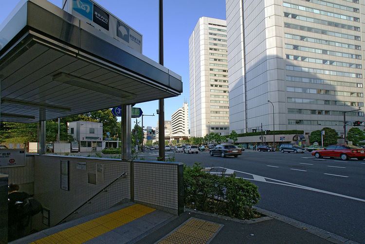 Aoyama-itchōme Station