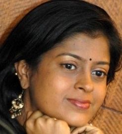 Aparna (television presenter) httpschilokacomipp10800jpg