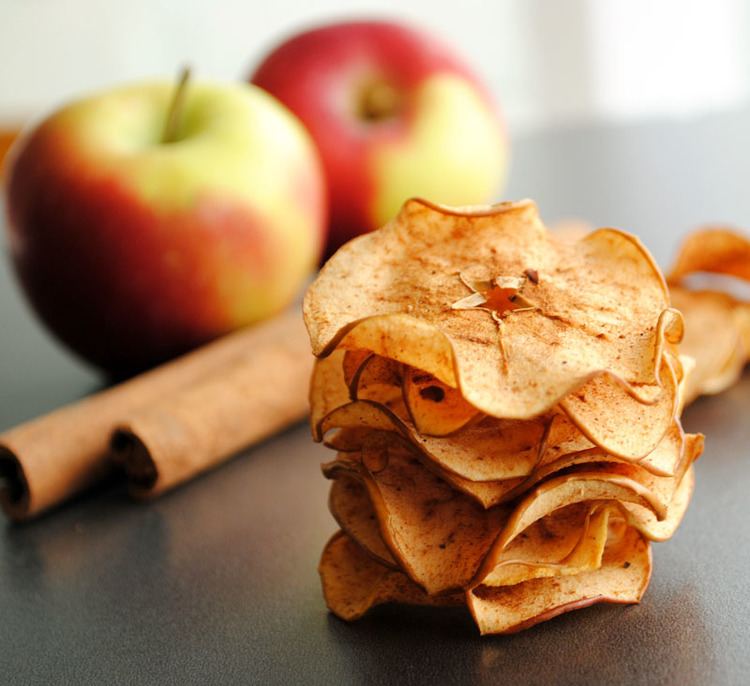 Apple chips Leanne bakes Spiced Apple Chips