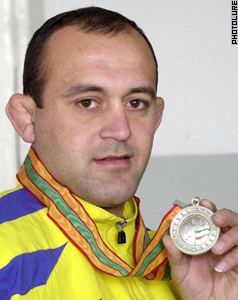 Aram Margaryan archivesarmenianowcom2002december20sports001jpg
