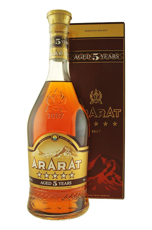 ArArAt (brandy) httpswwwshoppersvineyardcomimageslabelsara