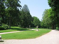 Arboretum de Contrexéville httpsuploadwikimediaorgwikipediacommonsthu