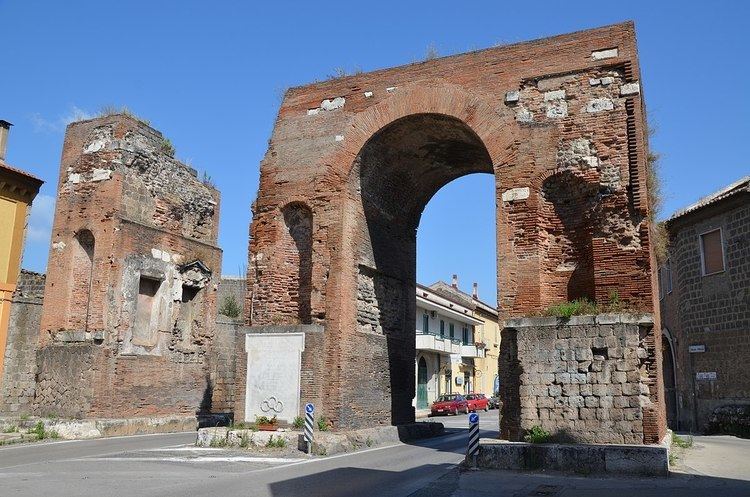 Arch of Hadrian (Capua)