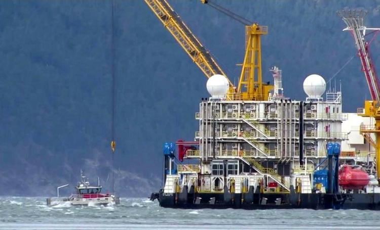 Arctic Challenger Shell39s Arctic quotBeer Canquot Passes Federal Test In Puget Sound KUOW
